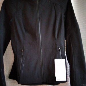 NWT's Lululemon Black Cross Chill Jacket size Small / size 6